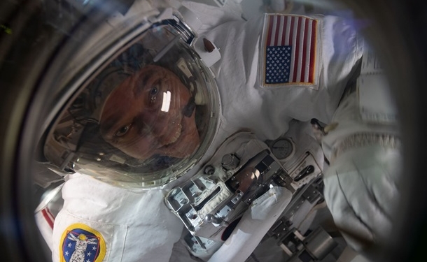 Опубликованы лучшие фото первой миссии SpaceX