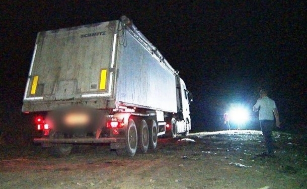 В Винницкой области задержали самосвалы с львовским мусором (ВИДЕО)