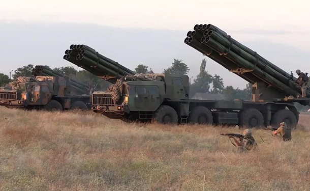 ВСУ провели учения расчетов Смерч и Точка-У (ВИДЕО)