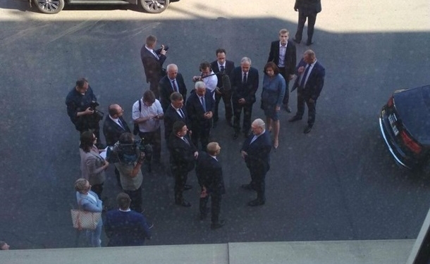 Лукашенко о бастующих: Работать не заставляем