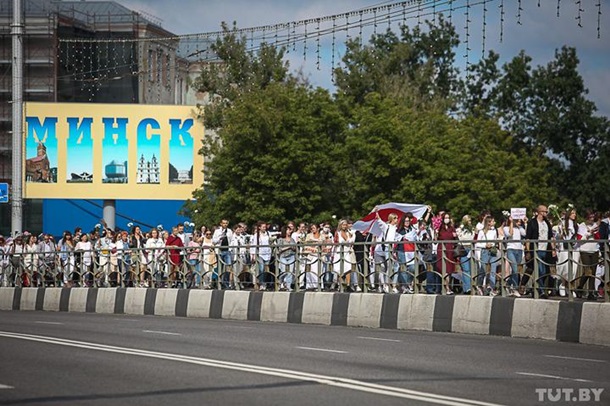 В Минске женщины провели акцию против насилия (ФОТО) 7