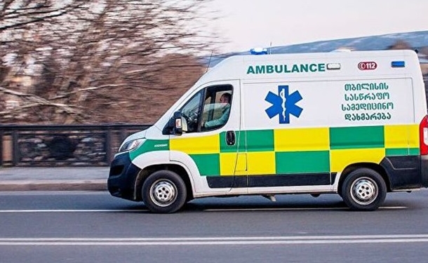 В Грузии автобус сорвался в пропасть, 17 погибших