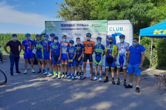 Николаевские велогонщики привезли с двух чемпионатов Украины в Белой Церкви 37 медалей