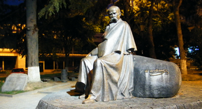 Памятники Шевченко установили зарубежный рекорд