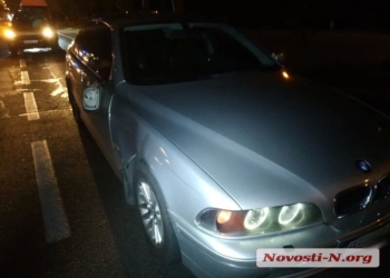 Водитель BMW сбил женщину в центре Николаева, оказалось, что он – офицер полиции (ФОТО)
