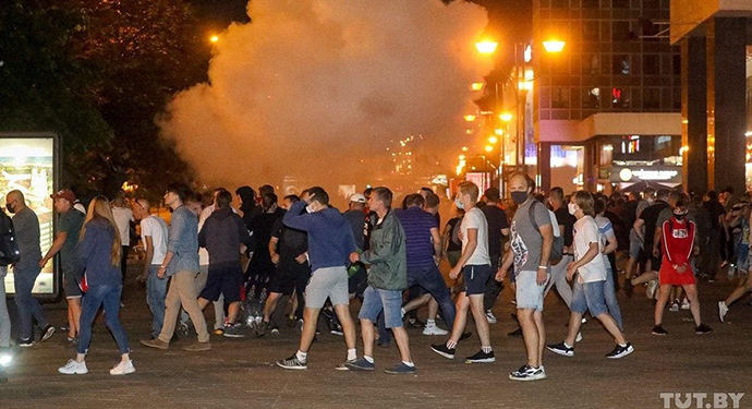 Беларусь после выборов: протесты, стычки, задержания (ФОТО, ВИДЕО)