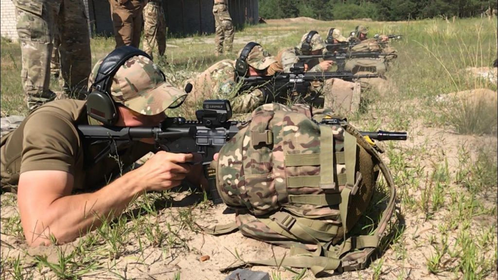 Пограничный спецназ вооружили штурмовыми винтовками украинского производства 1