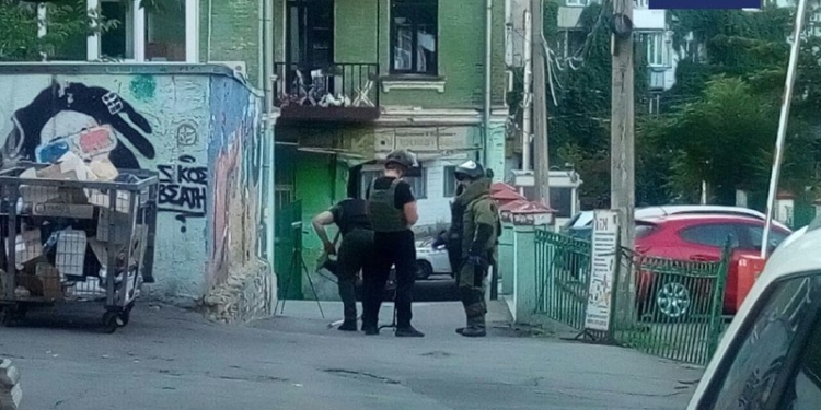 В центре Киева нашли взрывное устройство