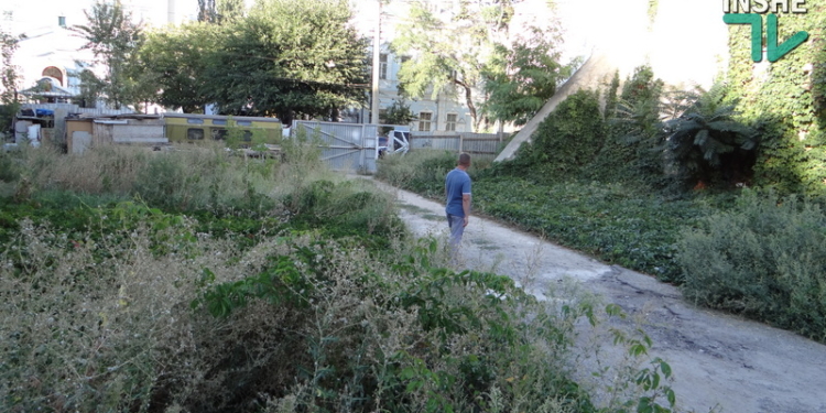 Стройка в старом центре Николаева: есть конфликт, но застройщик предлагает договориться (ФОТО, ВИДЕО)