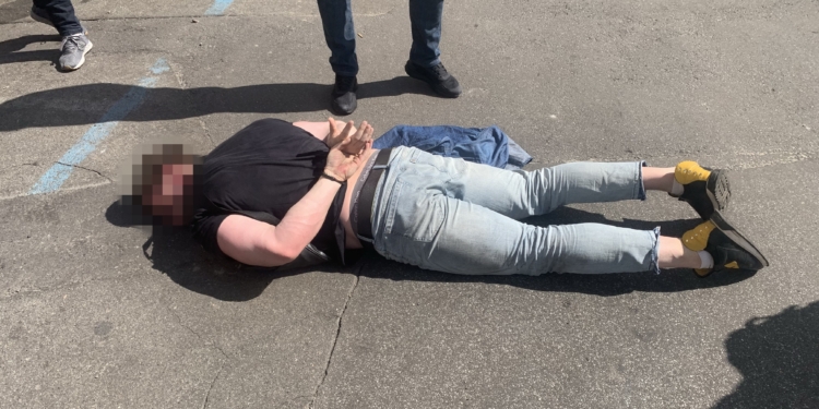 Чиновник ГСЧС требовал и получил $70 тыс. за декларацию о пожарной безопасности (ФОТО, ВИДЕО)