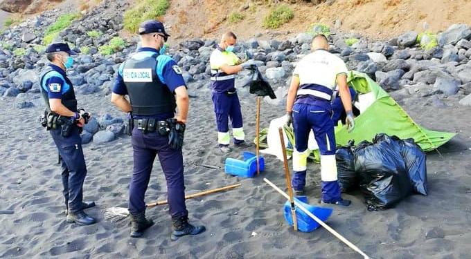 Полиция Тенерифе закрыла вечеринку, организованную для распространения коронавируса