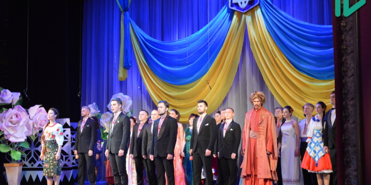 В Николаевском украинском театре отметили День Независимости (ФОТО, ВИДЕО)