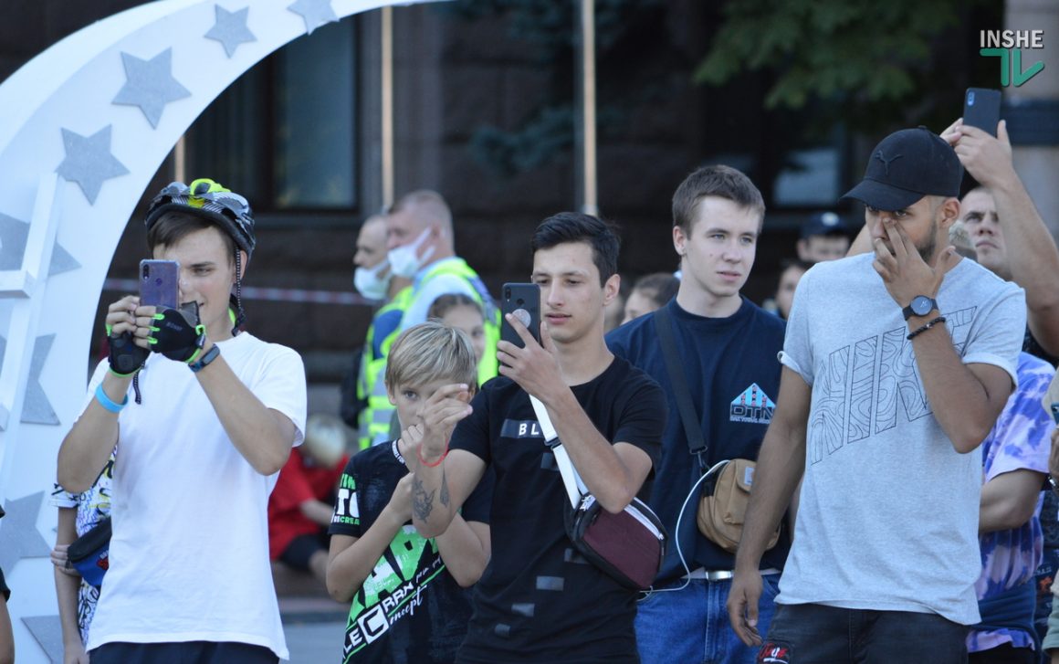 День молодежи в Николаеве: на Соборной площади прошел Фестиваль уличных культур (ФОТО и ВИДЕО) 25