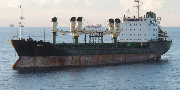 На иностранном судне в порту Южный капитан умер от коронавируса