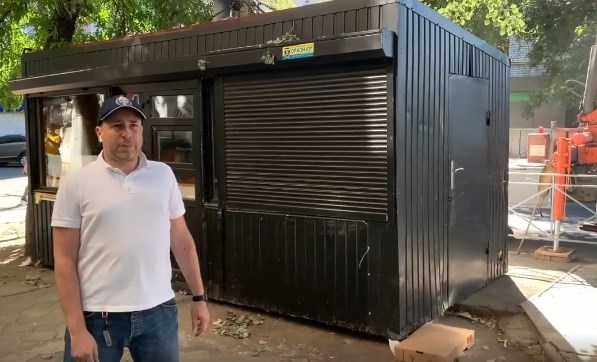 На Центральном рынке снесли незаконный киоск, хозяева которого решили – «одним больше, одним меньше – никто не заметит» (ВИДЕО)