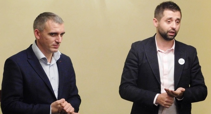 Арахамия удачно вступил в полемику о (не)передаче Варваровского моста государству: мэр Николаева в его словах увидел угрозу (ВИДЕО)