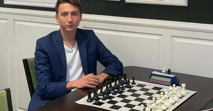 Николаевский шахматист выиграл самый популярный онлайн-турнир Title Tuesday