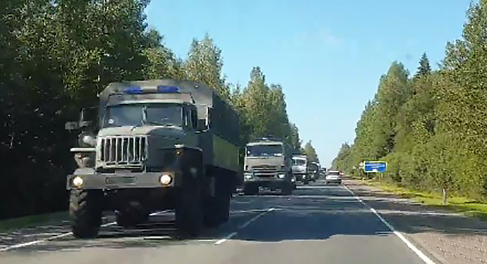 К границе с Беларусью едут автозаки Росгвардии – СМИ (ФОТО, ВИДЕО)