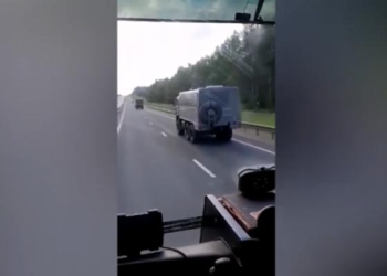 В Смоленской области колонна военной техники двигается в сторону Беларуси – СМИ