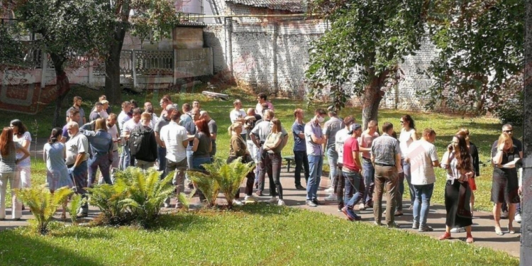 В Беларуси проходят массовые забастовки на крупных предприятиях (ФОТО, ВИДЕО)