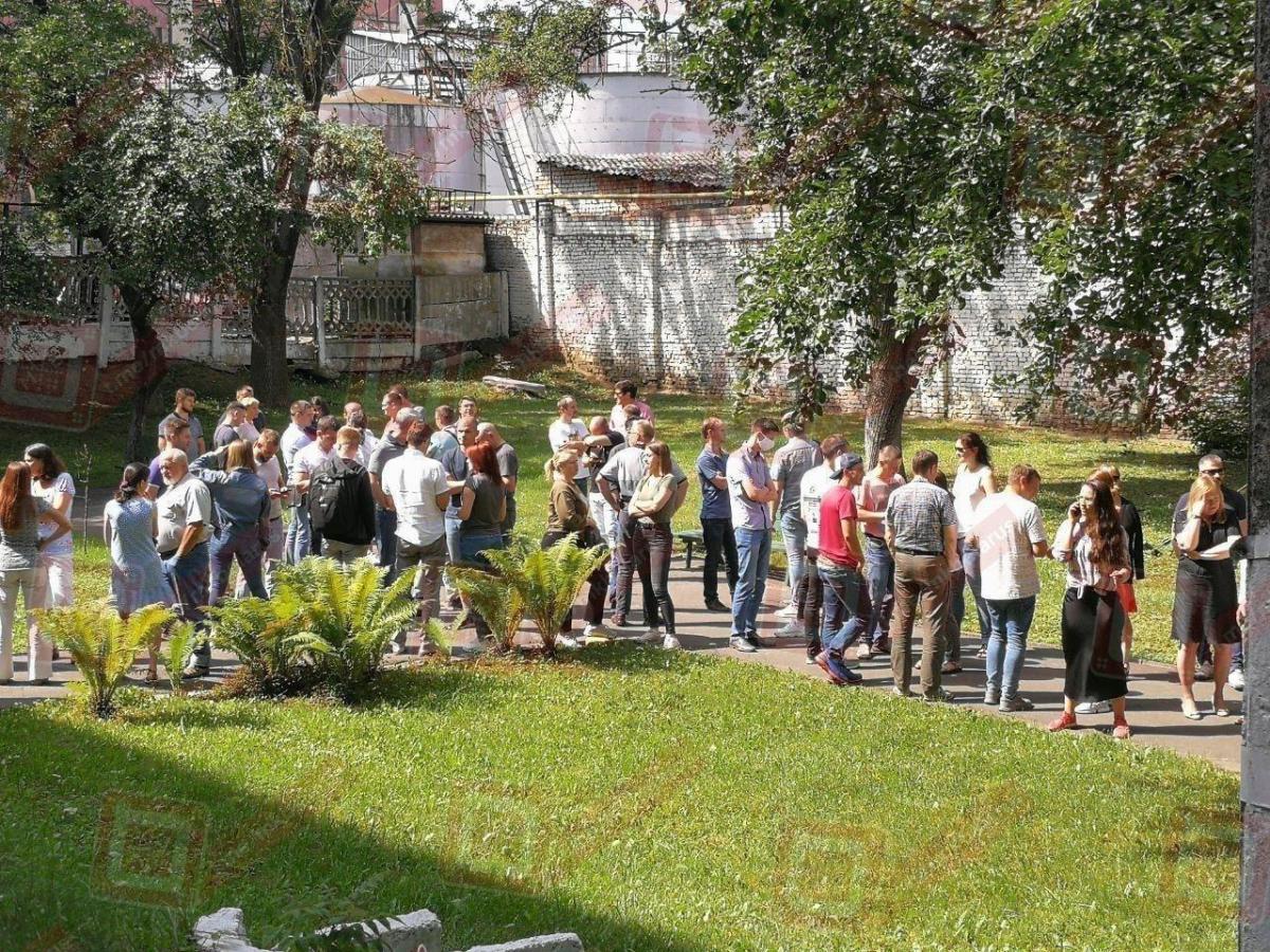 В Беларуси проходят массовые забастовки на крупных предприятиях (ФОТО, ВИДЕО)