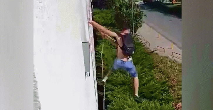 Украинских заробитчан дважды за день ловили за нарушение карантина самоизолировавшиеся в соседнем номере польские полицейские