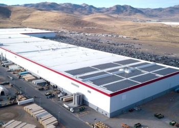 Готовилась атака. Работник Tesla отказался от $1 миллиона и сдал российского хакера