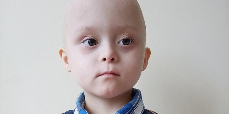 Маленькому николаевцу нужна помощь в борьбе с тяжелой болезнью