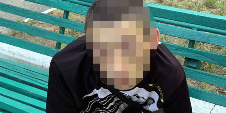 В Николаеве на территории больницы задержали мужчину с наркотиками (ФОТО)