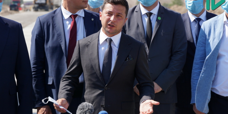 Зеленский сказал, что Николаев – не бандитский: «Хочу чтобы это был город возрождения корабелов» (ФОТО, ВИДЕО)