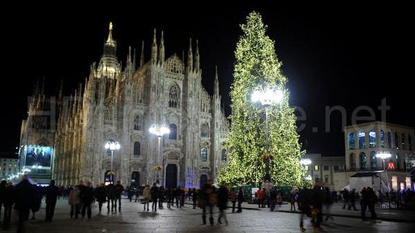 Несмотря на коронавирус, в итальянском Милане уже думают о Рождестве