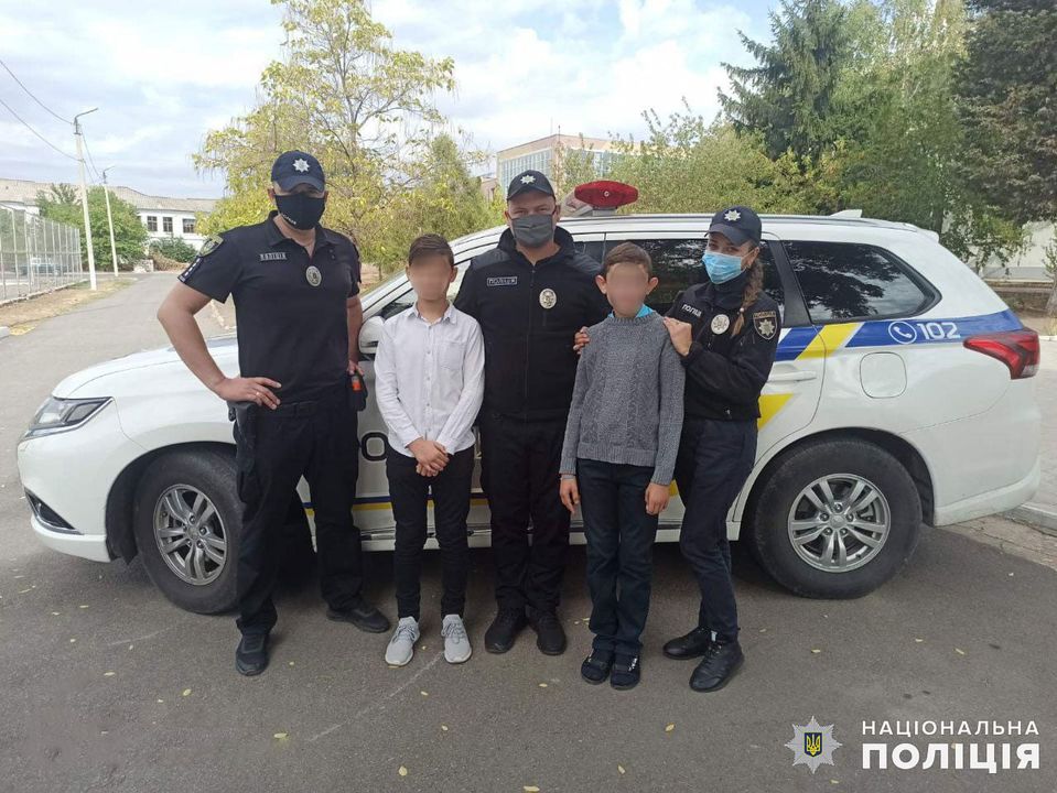 На Николаевщине двое парней сбежали с занятий в школе-интернате. Их нашли полицейские 1