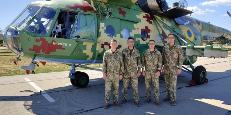 В морской авиационной бригаде на Николаевщине проходят практику курсанты Харьковского Национального университета Воздушных Сил ВСУ (ФОТО)