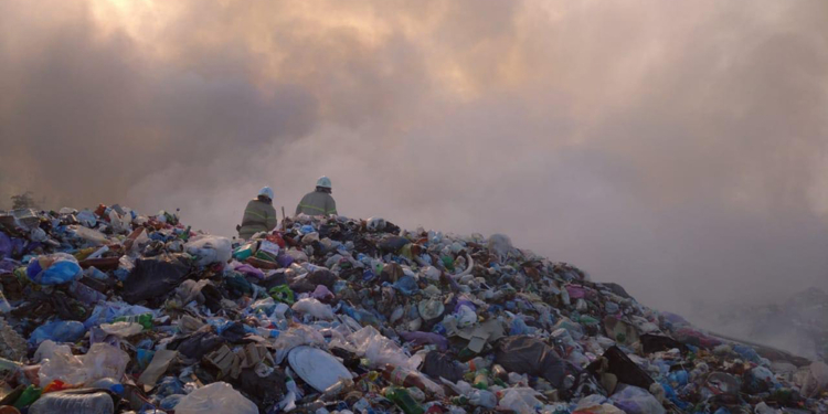В Южноукраинске пожар на городском полигоне твердых бытовых отходов (ФОТО)