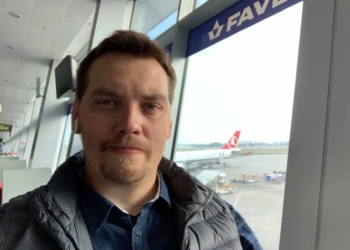 Посмотреть на Украину с расстояния: экс-премьер Гончарук уехал в США