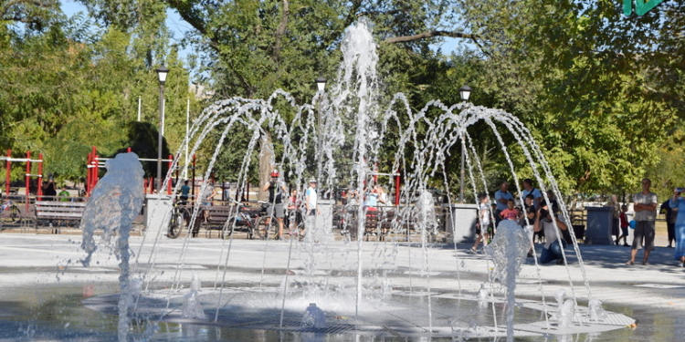 В «Сердце города» Николаева открыли фонтан (ФОТО, ВИДЕО)