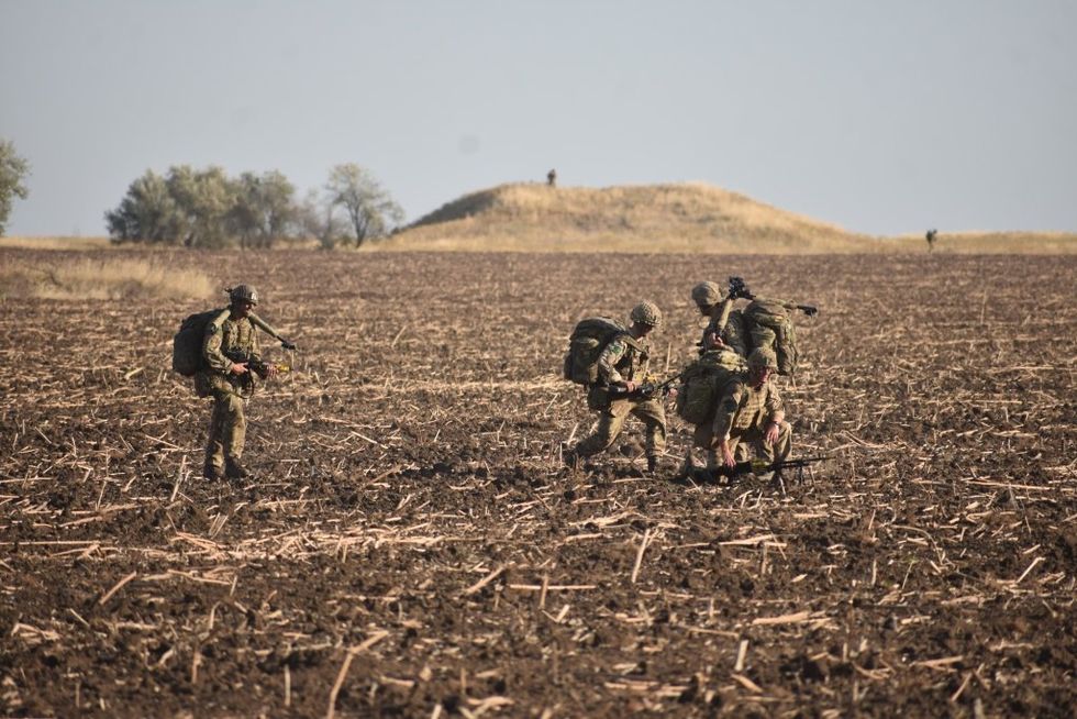 На Николаевщине прошла крупная британско-украинская десантная операция (ФОТО) 9