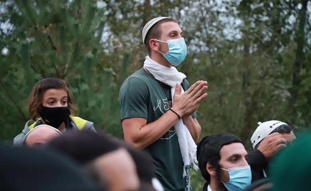 Сотни хасидов остаются на границе Беларуси и Украины