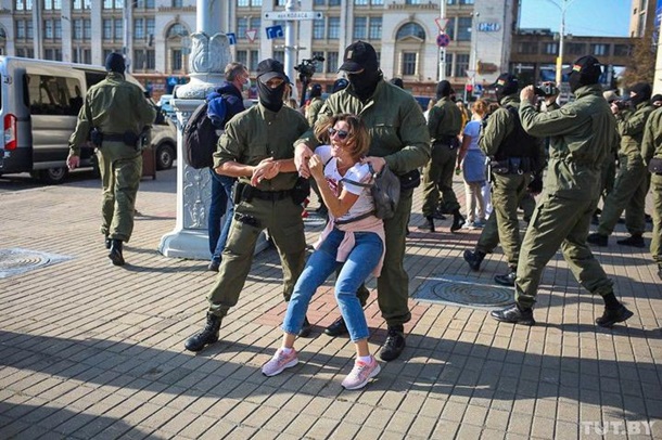 В Минске на женском марше десятки задержанных 5
