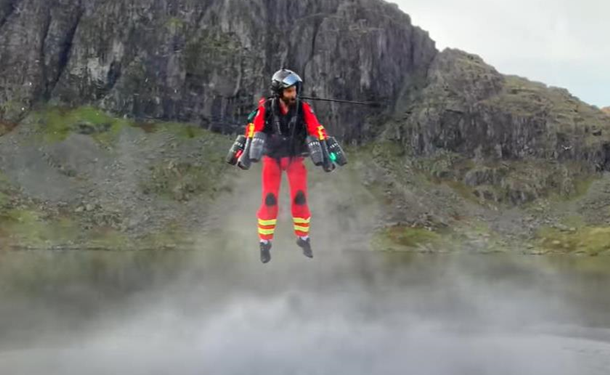 В Британии испытали реактивный ранец медика (ВИДЕО)