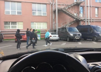 В штаб пришли “маски”: еще один белорусский оппозиционер перестал выходить на связь
