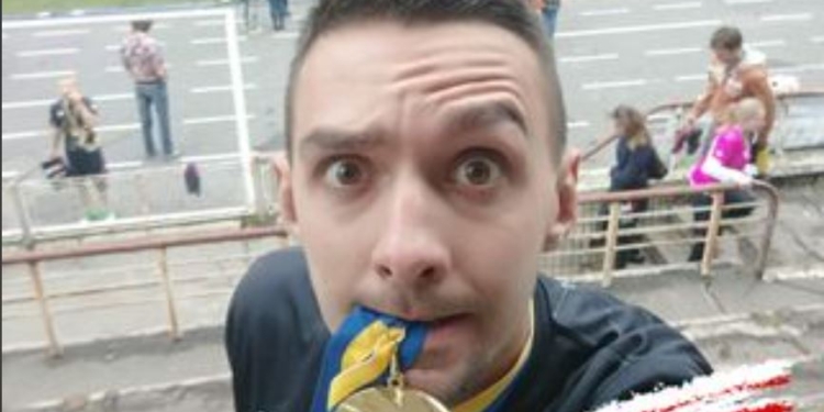 “Ты превратился в чванливого, лживого чинушу”. Бывший руководитель избирательной кампании Сенкевича уличил его во лжи