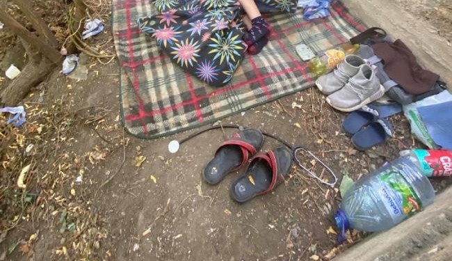 В Одессе девятилетний мальчик с инвалидностью жил в парке (ФОТО)