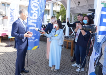 Без выдвижения. В Николаеве городская организация ОПЗЖ пыталась провести партконференцию. А получилось партсобрание (ВИДЕО и ФОТО) (ОБНОВЛЕНО)