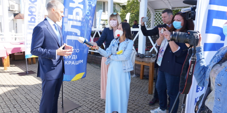 Без выдвижения. В Николаеве городская организация ОПЗЖ пыталась провести партконференцию. А получилось партсобрание (ВИДЕО и ФОТО) (ОБНОВЛЕНО)