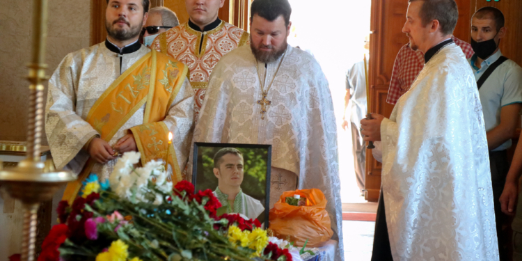 «Будем продолжать делать то, за что мы с ним вместе боролись»: Николаев простился с главой местных «свободовцев» Демидом Губским (ФОТО, ВИДЕО)