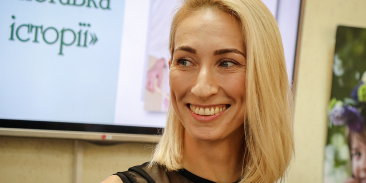 «Тихие истории» детей с нарушением слуха: николаевский фотограф Слава Поседай представила новый проект (ФОТО, ВИДЕО)