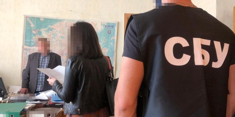 Руководитель госпредприятия Национальной академии наук требовал $200 тыс. взятки (ФОТО)