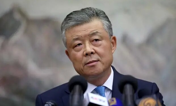 Twitter-аккаунт посла Китая в Британии лайкнул порноролик. Китай требует расследования