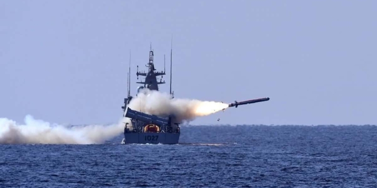 Британия готова прокредитовать строительство 8 ракетных катеров для Украины